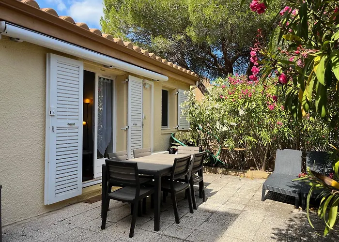 T3 Climatisé Avec Terrasse, Proche Plage&parking Privé - 4/6 Pers, - Fr-1-796-7 Apartamento *